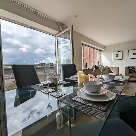 Quayside Apartment With Riverside Views & Parking Newcastle upon Tyne Exterior foto